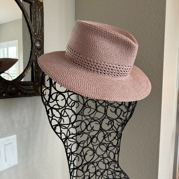 Eric Javits Bayou Squishee Fedora Blush Nordstrom SPF50+ - Picture 1 of 5